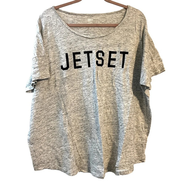Old Navy Tee JETSET XXL 2X Plus Sz Grey Short Sleeve Scoop Neck Graphic Tee - Picture 2 of 5